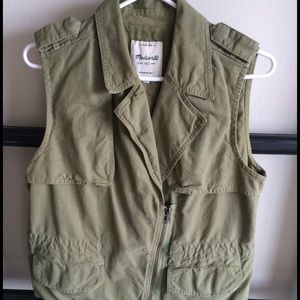 Madewell cargo vest